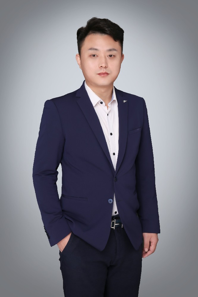 陈春